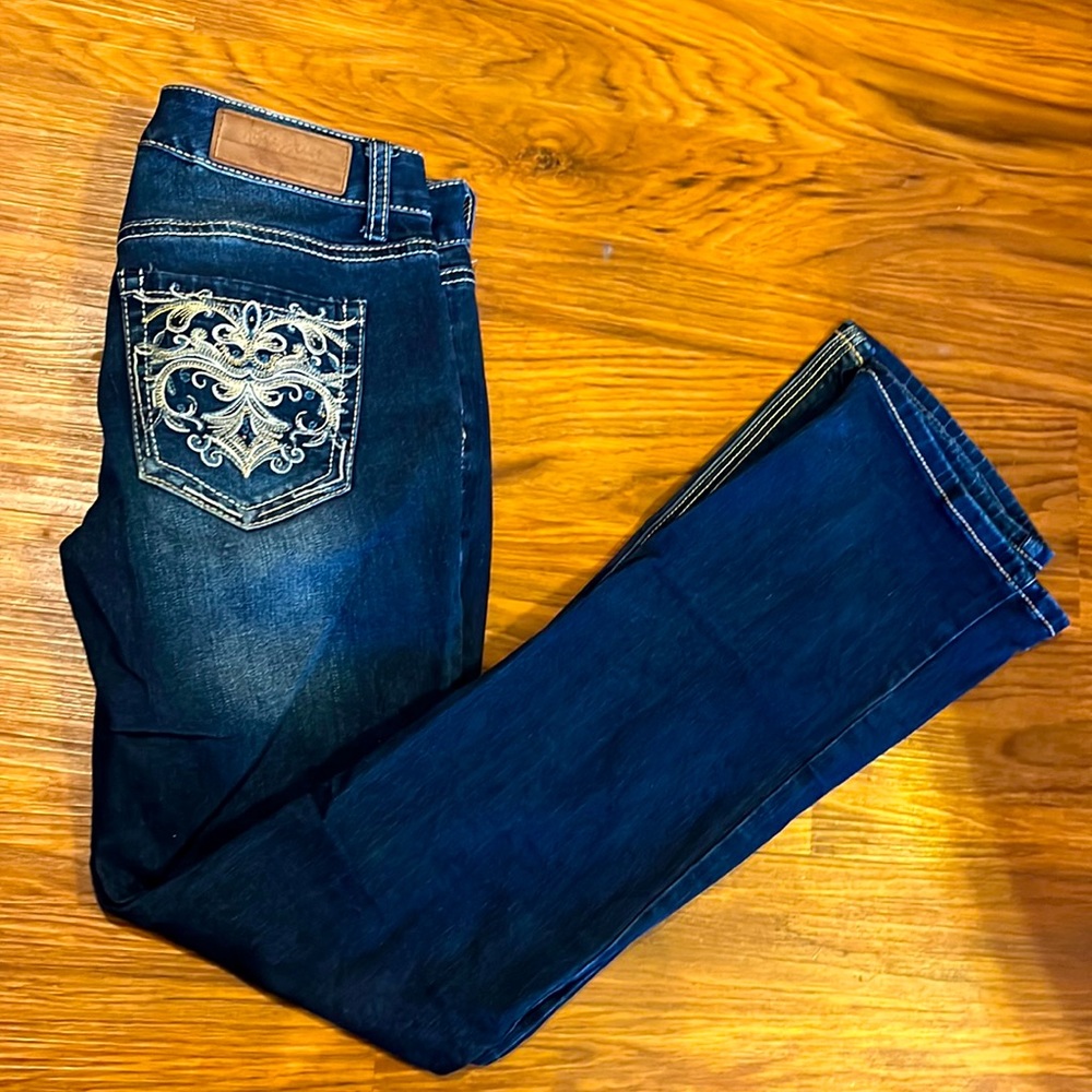 Boot cut jeans 👖